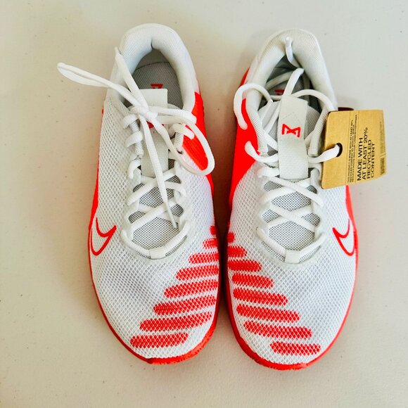 NEW NIKE METCON 9 WHITE EMBER WHITE CRIMSON TRAINING SHOES - Picture 2 of 12